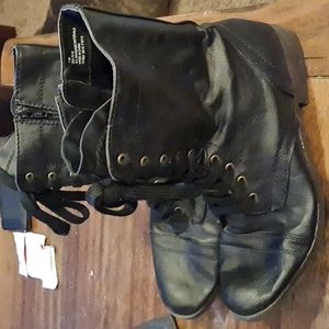 Blk SODA military zip up boots